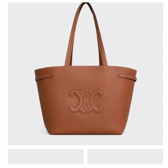 MEDIUM CABAS ANAÏS CUIR TRIOMPHE IN GRAINED CALFSKIN
Like new - Picture 1 of 16